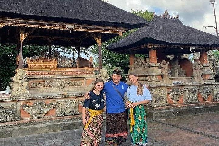 Private Ubud Tour: Tibumana Waterfall, Tegalalang Terraces, Swing and Ubud Palace (7/12)