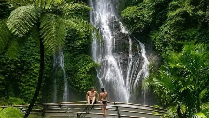 Private Hidden Waterfalls Day Trip with Lunch, Entrance Tickets and Pickup (1/12)