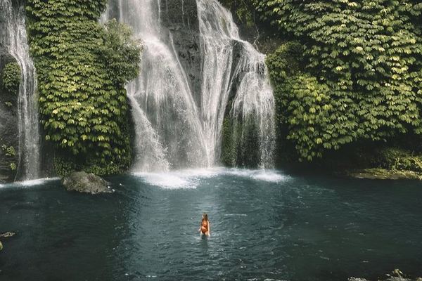 Private Hidden Waterfalls Day Trip with Lunch, Entrance Tickets and Pickup