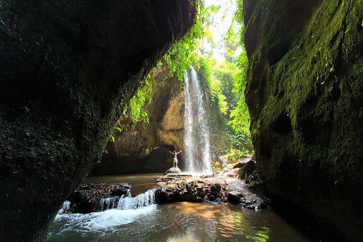 Ubud Morning Waterfall Day: Tukad Cepung, Kanto Lampo and Two Hidden Falls (3/12)