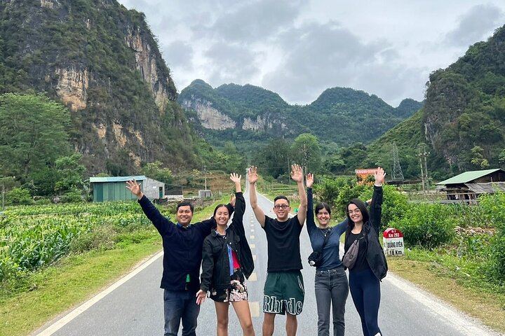 Ban Gioc Waterfall 2 Days from Hanoi: Angel Mountain, Quay Son Homestay and Swim (5/6)