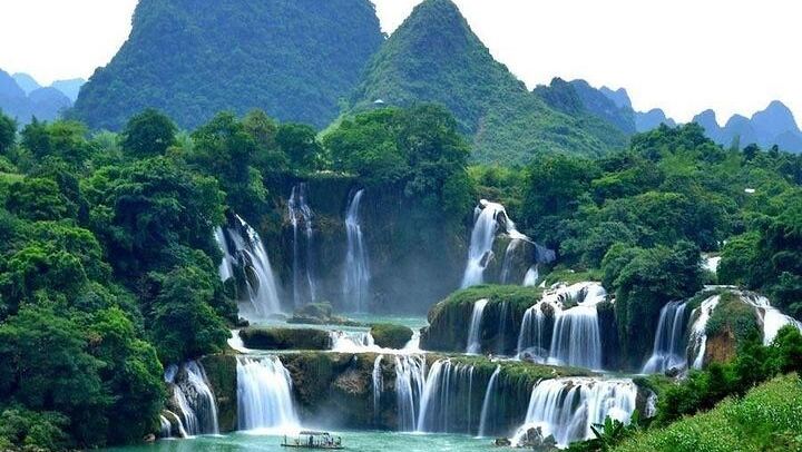 Ban Gioc Waterfall 2-Day Overnight Trip from Hanoi with Nguom Ngao Cave (4/12)