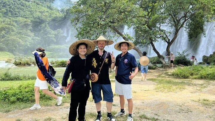 Authentic Adventures Ban Gioc and Ba Be Lake Tour via Chi Lang Pass, Mo and Lom Villages (2/12)