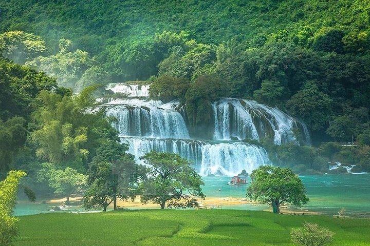 Ban Gioc Waterfall 2-Day Overnight Trip from Hanoi with Nguom Ngao Cave (5/12)