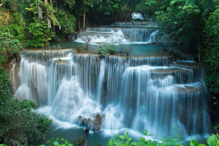 Authentic Adventures Ban Gioc and Ba Be Lake Tour via Chi Lang Pass, Mo and Lom Villages (10/12)