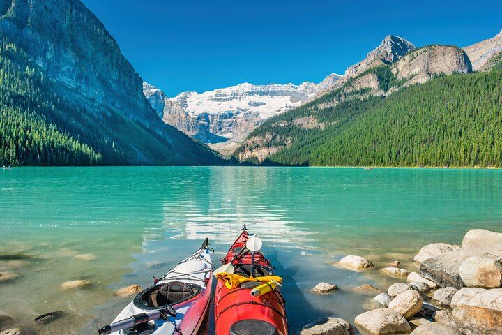 Banff and Yoho Day Tour: Lake Louise, Moraine Lake, Emerald Lake, Johnston Canyon (12/12)