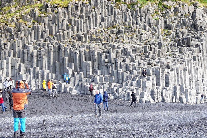 Private 9-Hour South Coast Tour with Gljufrabui, Solheimajokull and Vik Lunch Stop (4/12)
