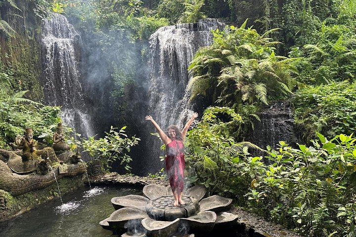 Three-Hour Beji Griya Holy Bath With Priest, Coconut Blessing and Coffee or Tea (8/12)