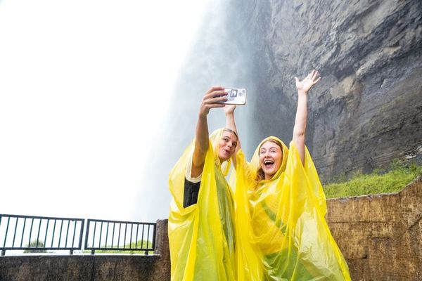 Niagara Falls Canada Premium Tour by Mercedes Van: Skylon, Behind the Falls, Boat