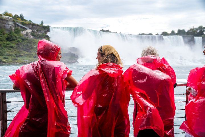 Niagara Falls Canada Premium Tour by Mercedes Van: Skylon, Behind the Falls, Boat (5/12)