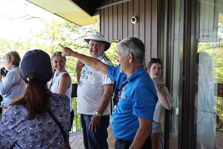 Niagara Falls Four-Hour Guided Tour: Skip-the-Line Journey Behind the Falls and Boat (7/8)