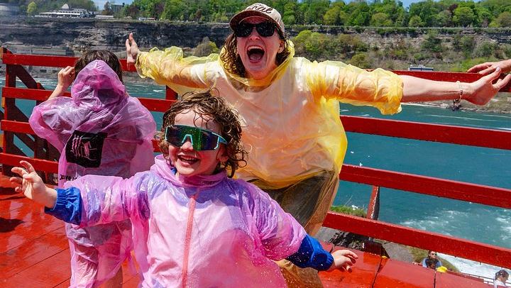 Niagara Falls USA Small-Group Tour of Six: Cave of the Winds and Maid of the Mist (1/12)