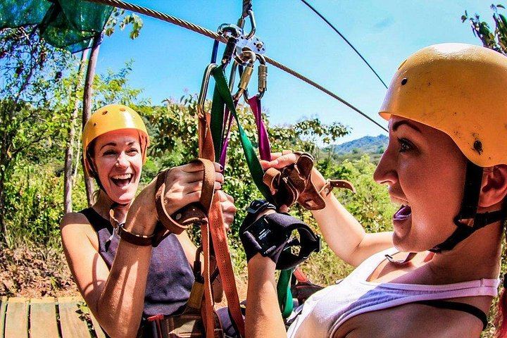 Horseback, 180-Foot El Encanto Rappel and Zipline Day at Ocean Ranch Park, Jaco (9/12)