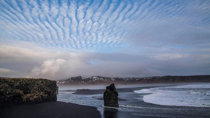 South Shore Minibus Day Tour: Skogafoss First, Seljalandsfoss Last, Max 19 (3/8)