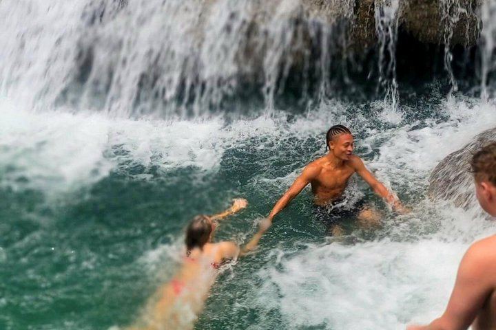 Ocho Rios Blue Hole and Dunn's River Falls Tour with Rum Punch and Optional Lunch Stop (11/12)