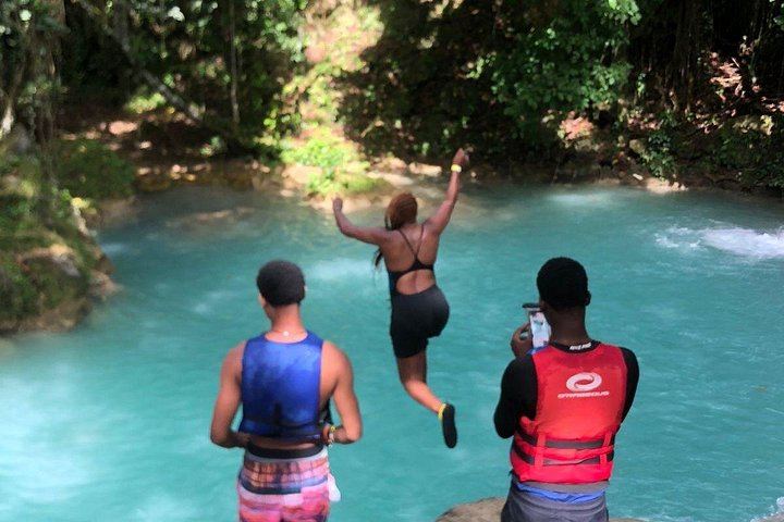 Blue Hole Rope Swing and Sightseeing Tour from Falmouth Cruise Port and Hotels (6/12)