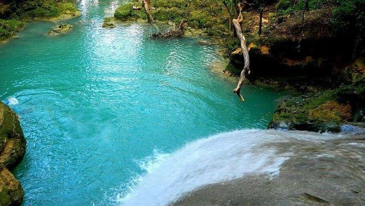Half-Day Blue Hole and River Rafting Trip from Ocho Rios in an Air-Conditioned Minivan (2/7)