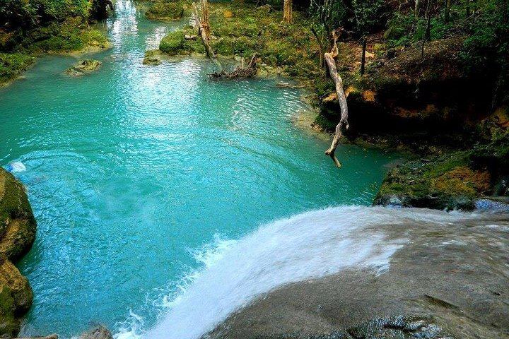 Half-Day Blue Hole and River Rafting Trip from Ocho Rios in an Air-Conditioned Minivan (2/7)