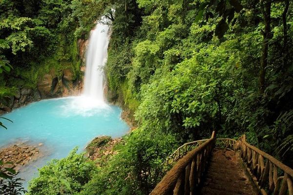 Tenorio Volcano National Park Hike to the Turquoise Rio Celeste Blue River