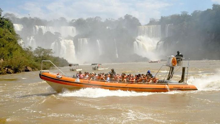 Iguazu Argentine Falls Small-Group Day Trip, up to 15 Travelers, with Boat Ride (1/10)