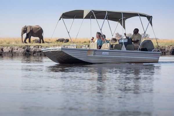 Victoria Falls and Chobe 2-Day Combo With Sunrise Falls Tour and Boat Safari