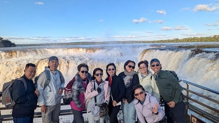 Iguazu Falls Shared Day Tour with Hotel Pickup, Tourism Corridor and Fast-Track Entry (4/12)