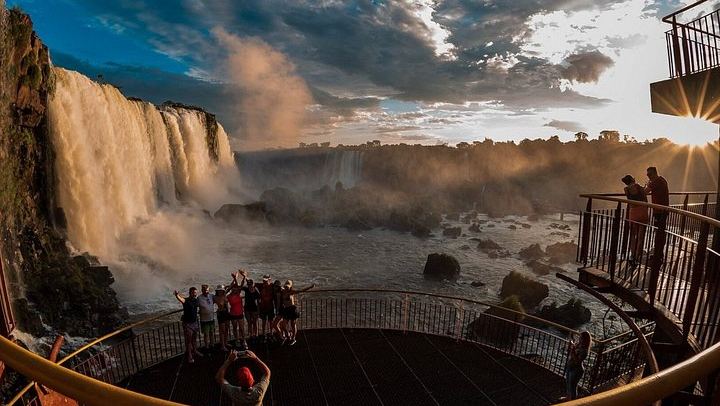 Iguazu Falls Private Full-Day, Brazil and Argentina, Border Logistics and Macuco Option (2/12)