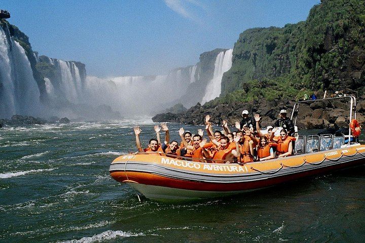 Brazilian Side of Iguassu Falls and Macuco Safari Boat Ride with Tickets, Foz do Iguacu (10/12)