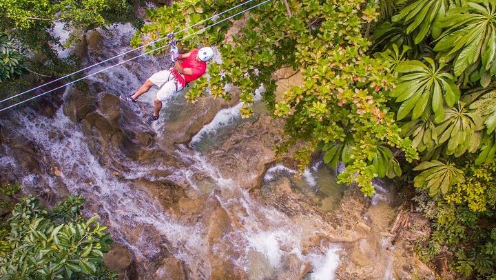 Falls Flyer Zipline over Dunn's River Falls with Waterfall Climb, Ocho Rios (2/4)