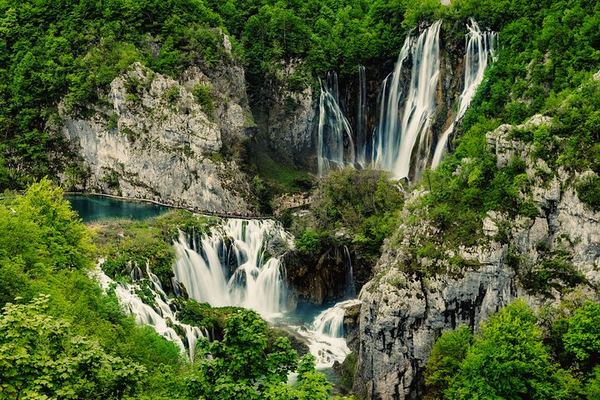 Plitvice Lakes and Rastoke Semi-Private Trip from Zagreb in English or Spanish