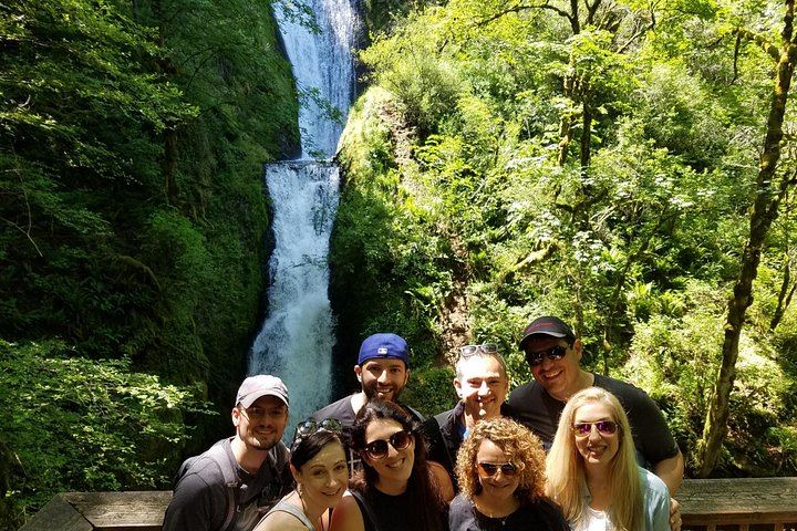 Eight-Hour Waterfalls and Wine Tour: Multnomah Falls, Hood River, Vineyards (10/12)