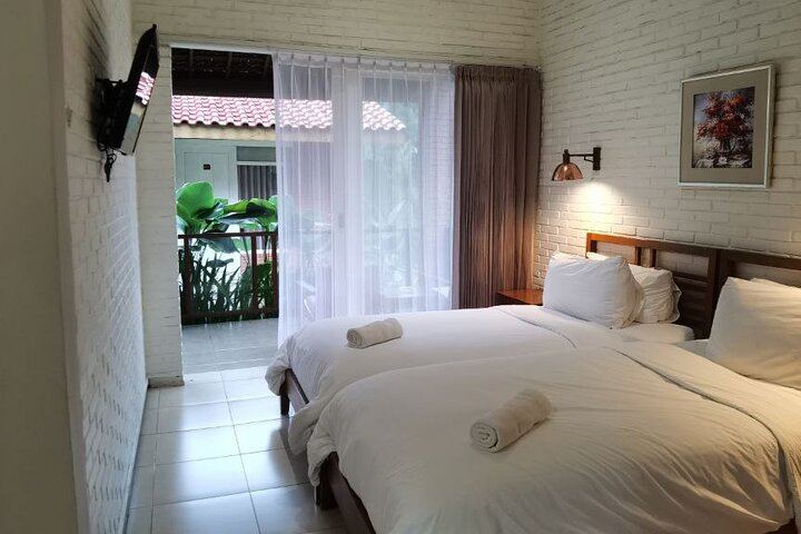 Three-Day Private Madakaripura, Bromo and Ijen Tour with Four-Star Hotels (8/9)