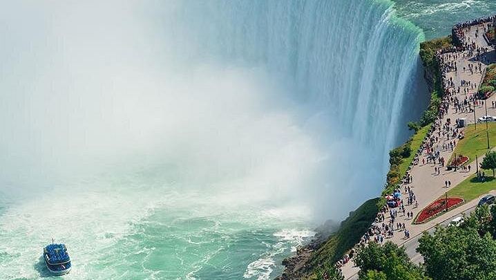 Niagara Falls Canadian Side Tour with Ontario and New York Hotel Pickup, Boat, Skylon (3/12)