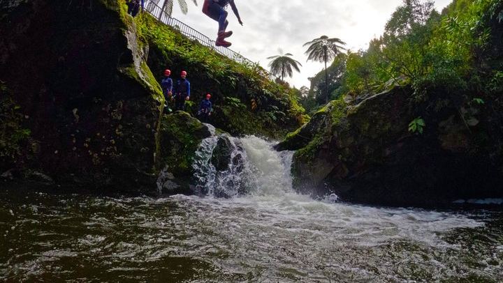 Hidden Waterfalls Canyoning in Ribeira dos Caldeirões, Small Groups, Sao Miguel (2/8)