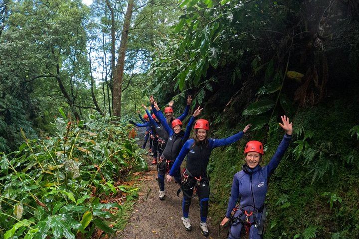 Hidden Waterfalls Canyoning in Ribeira dos Caldeirões, Small Groups, Sao Miguel (8/8)