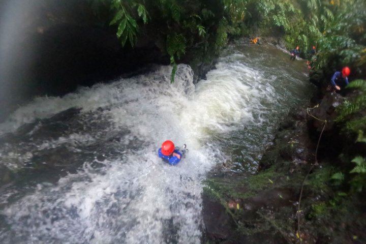Hidden Waterfalls Canyoning in Ribeira dos Caldeirões, Small Groups, Sao Miguel (4/8)