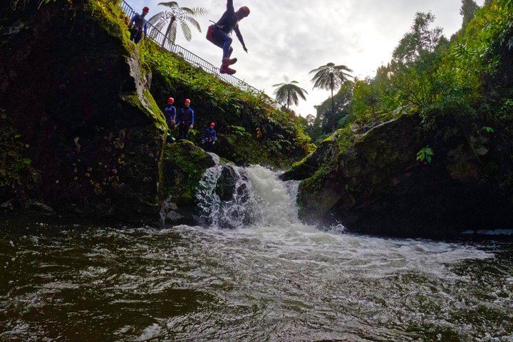 Hidden Waterfalls Canyoning in Ribeira dos Caldeirões, Small Groups, Sao Miguel (2/8)