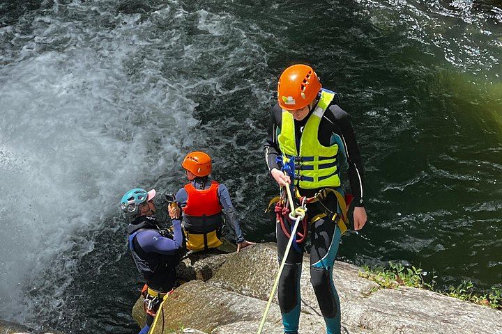 El Chispero Canyoning in San Carlos: Waterfall Jumps and Natural Slides (5/6)