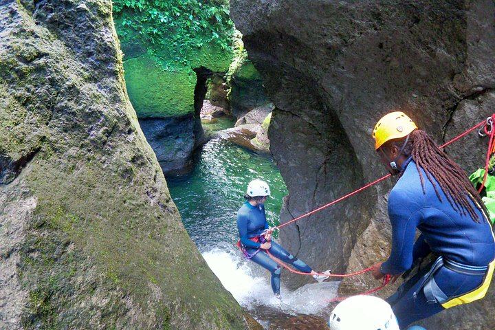 Small-Group Canyoning in Dominica with a Qualified Guide, Beginners to Athletes (3/12)