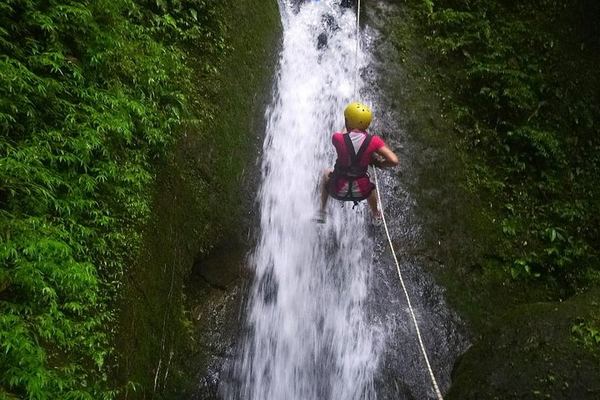 La Fortuna Canyoning with Tree and Hanging Bridge Rappels, Waterfall and Lunch