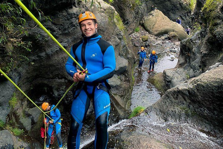 Level 2 Canyoning in Ribeira do Cidrão: Madeira Central Mountains, Pools and Rappels (6/8)