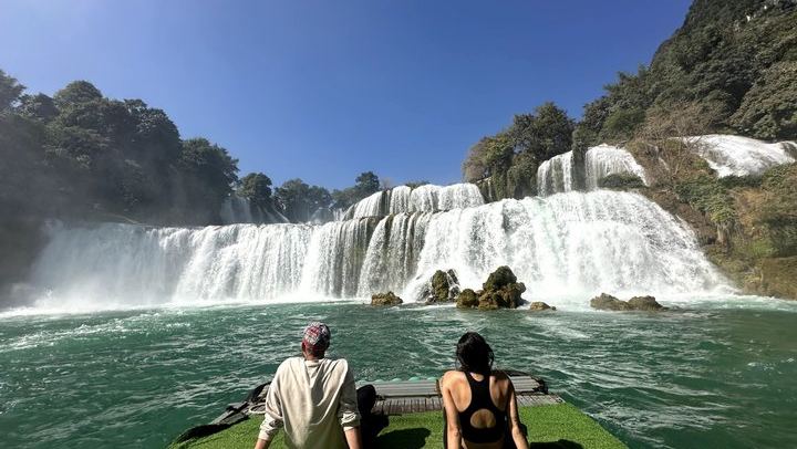 Cao Bang Day Tour by Motorbike or Car with Dia Tren Paper Village and Phong Nam (1/12)