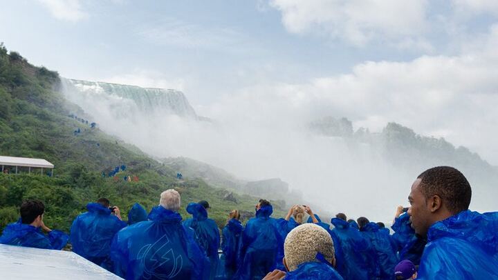 Niagara's Daredevils Two-Hour Walk from Hard Rock Cafe with Maid of the Mist Ride (2/9)