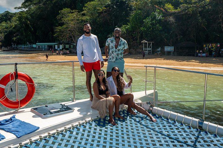 Dunn's River Falls Chukka Catamaran Cruise with Snorkel Stop from Ocho Rios (8/12)