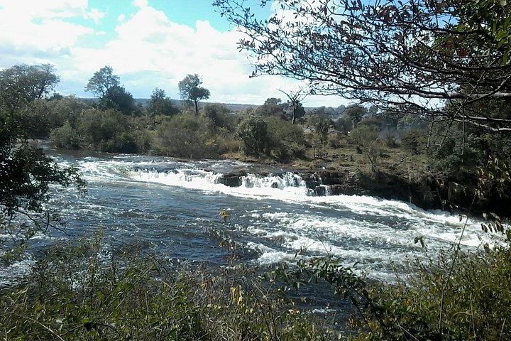 Livingstone and Victoria Falls Combo, Zambia and Zimbabwe Sides with Museum Visit (6/12)