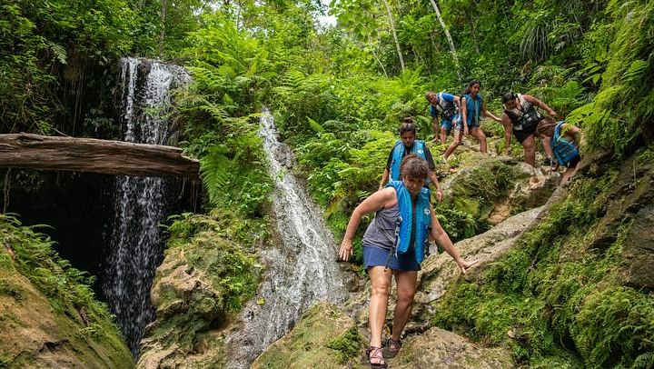 Charco Azul Arenales Caves and Waterfall Adventure with Professional Photos (4/11)