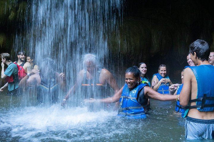 Charco Azul Arenales Caves and Waterfall Adventure with Professional Photos (2/11)