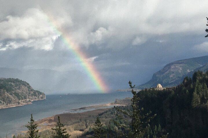 Half-Day Columbia Gorge Waterfall Hikes with Local Legends, Portland Pickup (5/7)