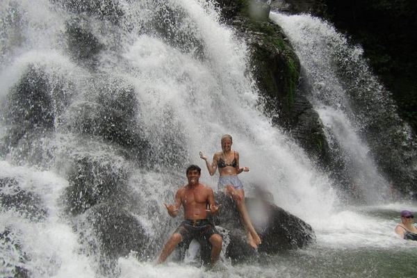 Dominicalito and Uvita Waterfalls Trip with Rocky Beach and Whale's Tail Sunset Lookout