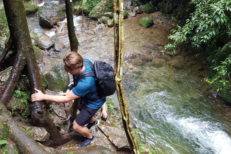 Chorro de las Campanas Waterfall Trip from Montañita Hostel, 5 Hours (9/12)